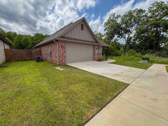 Photo - 3 Bedroom 2 Bath Newly Construction in Whitehouse!