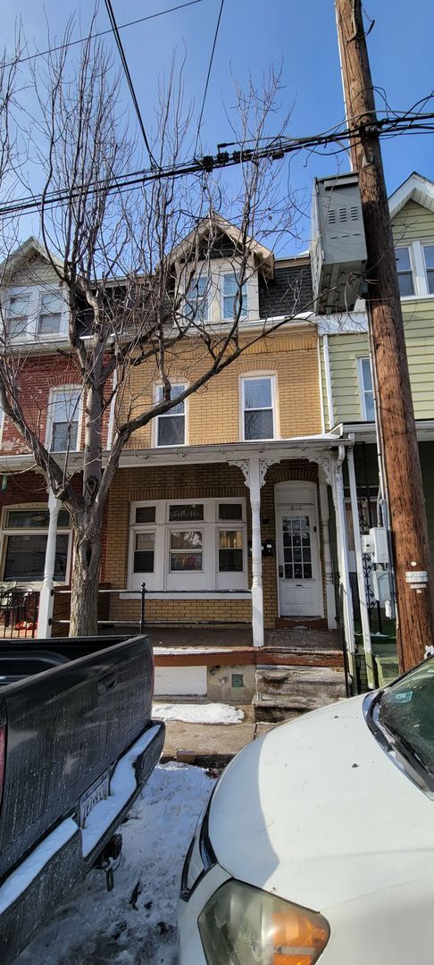 Building Photo - 610 Park St Unit 610 Park St - 2