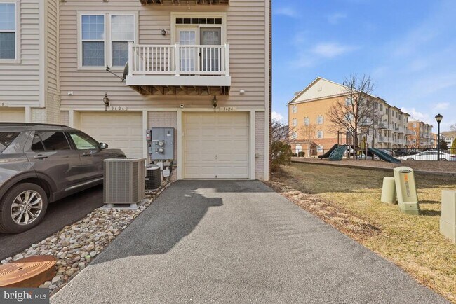 Photo - 3624 Spring Hollow Ln