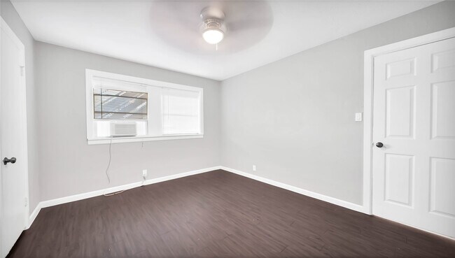 Photo - 5532 Eskridge St Unidad 2