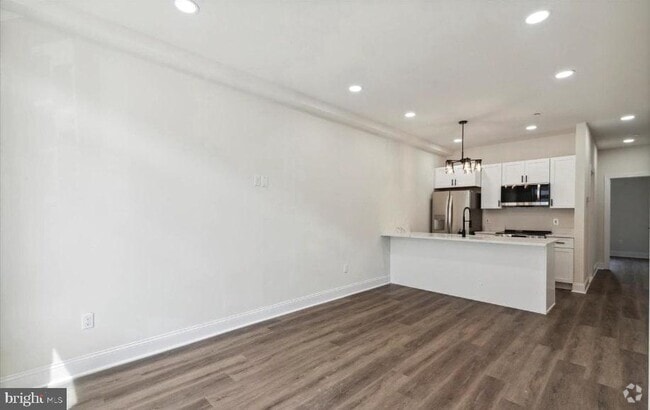 Building Photo - 619 Cecil B. Moore Ave Rental