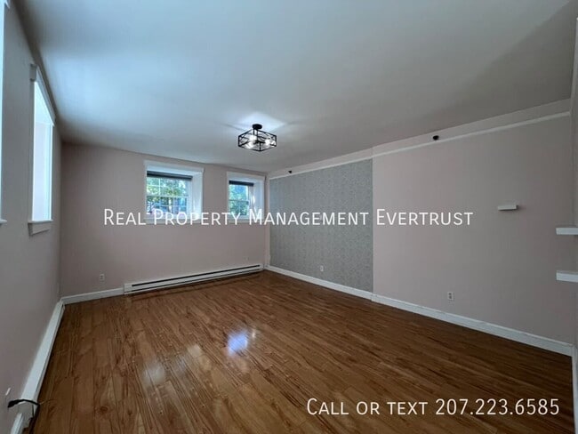 Photo - 245 Broadway-106
