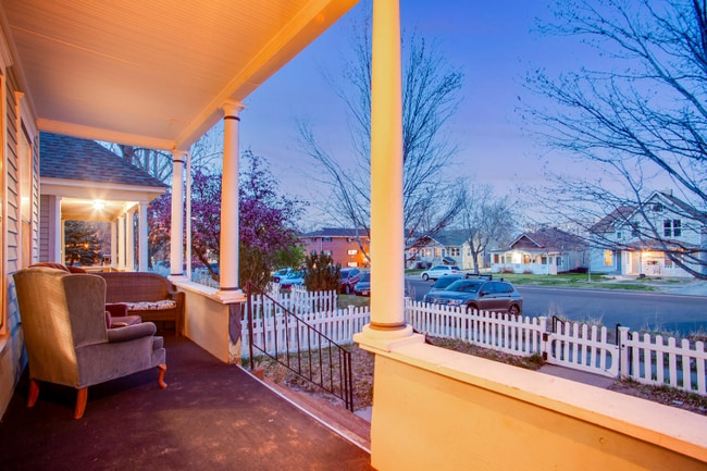 Photo - 1525 9th Ave