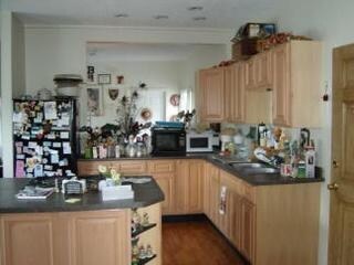 Photo - 192 Maple Ave