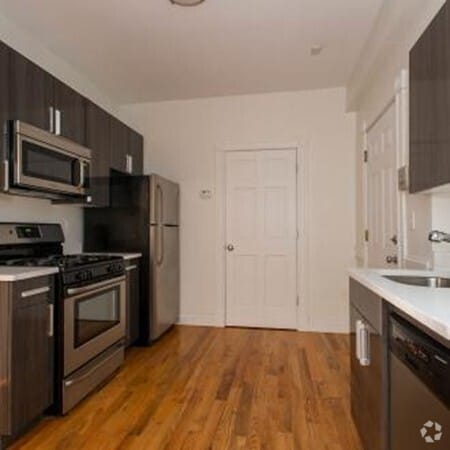 Building Photo - 155 Salem St Unit 3 Rental