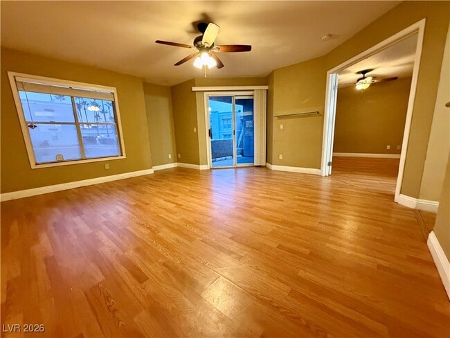 Photo - 6800 E Lake Mead Blvd Unidad 1055