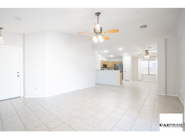 Photo - Gorgeous San Tan Valley 4/2 House with Vaulted Ceilings & Spacious Backyard!