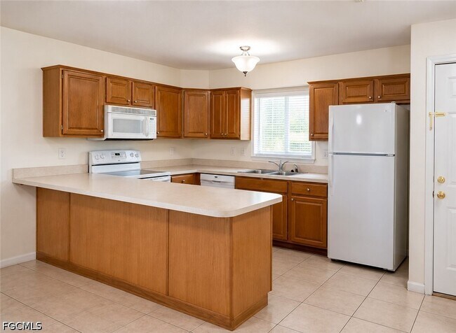 1623 SW Santa Barbara Pl