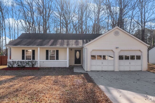 Building Photo - Lovely 3 BR / 2 Bath with Sunroom! Rental