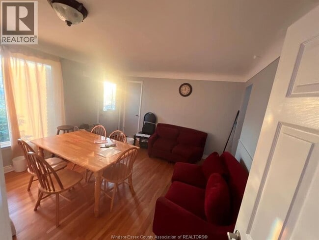 Photo - 1374 Josephine Ave