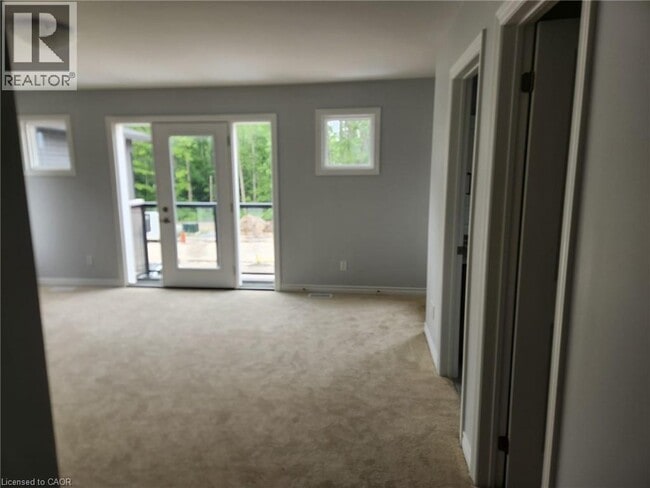Photo - 3266 Parker Ave