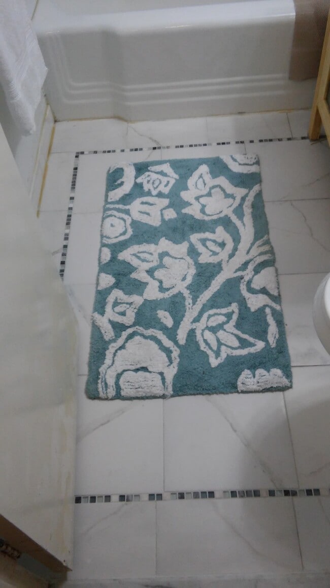 diseño de pisos de baño - 522 21st St NW Unidad 303