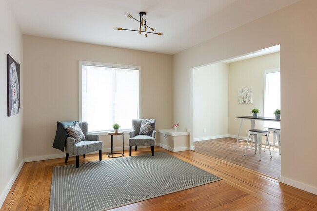 Photo - 718 Hazelwood St Unit 1