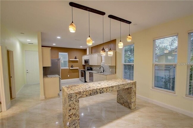 Photo - 123 Hill Ave