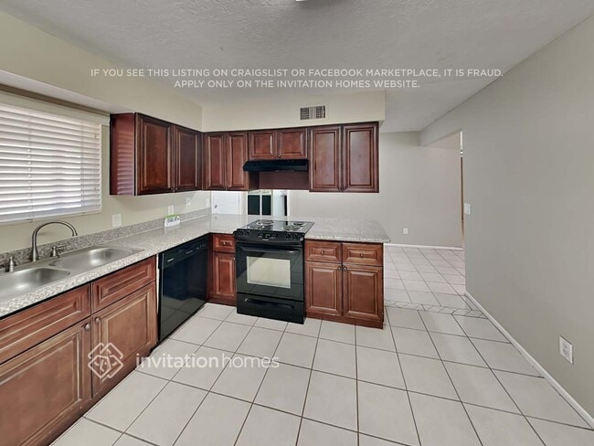 Photo - 9534 E Decatur St