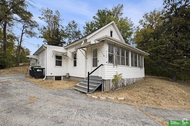 Building Photo - 3132 Craig Ave Rental