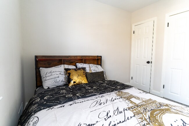 Photo - 1663 Winford Rd