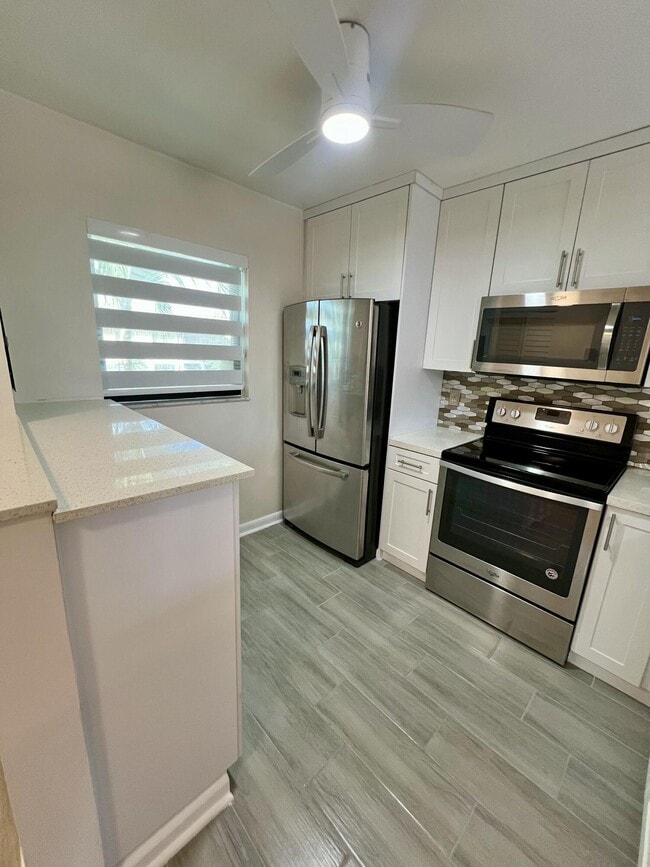 Building Photo - 7142 Golf Colony Ct Unit 206