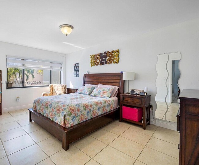 Photo - 10059 SW 218th St