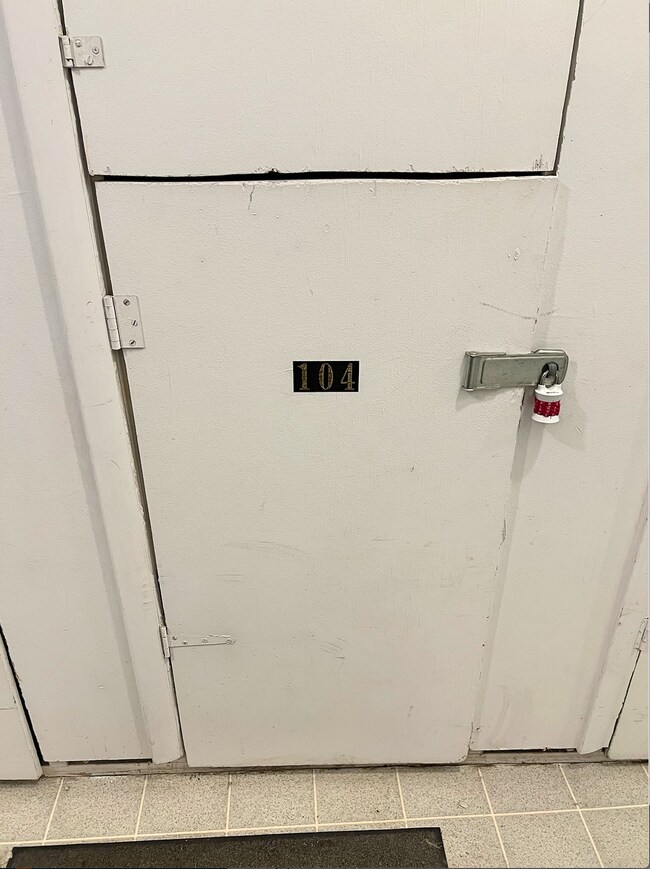 Photo - 1242 N Gaylord St Casa Adosada