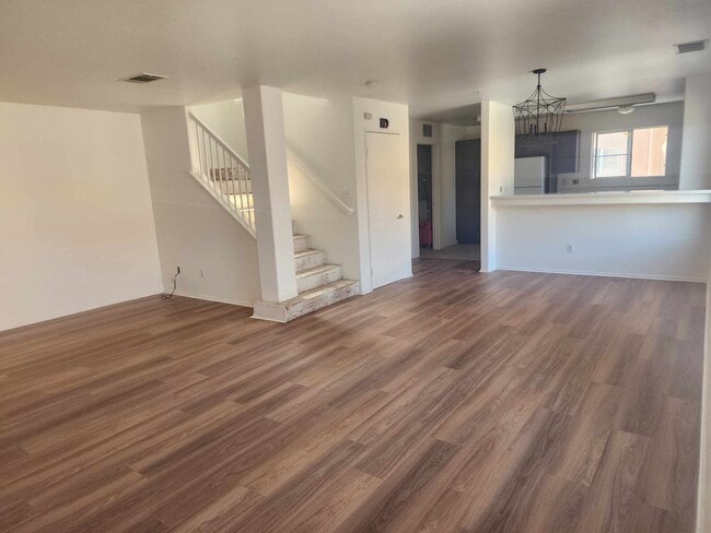 Photo - 1050 Harbor Heights Dr