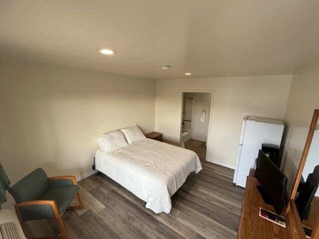 Photo - 135 W Elmer Ln