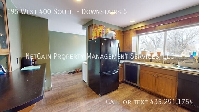 Photo - 195 W 400 S Unidad Downstairs 5