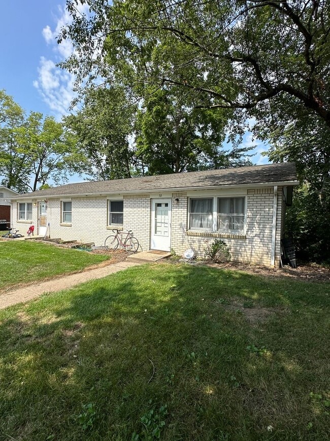 50-52 Morehouse-NOREMAC - 50-52 Morehouse-NOREMAC Unit 50 Morehouse Ct.