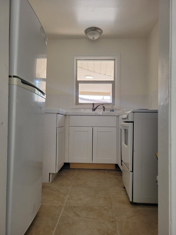 Photo - 2084 Monroe Blvd
