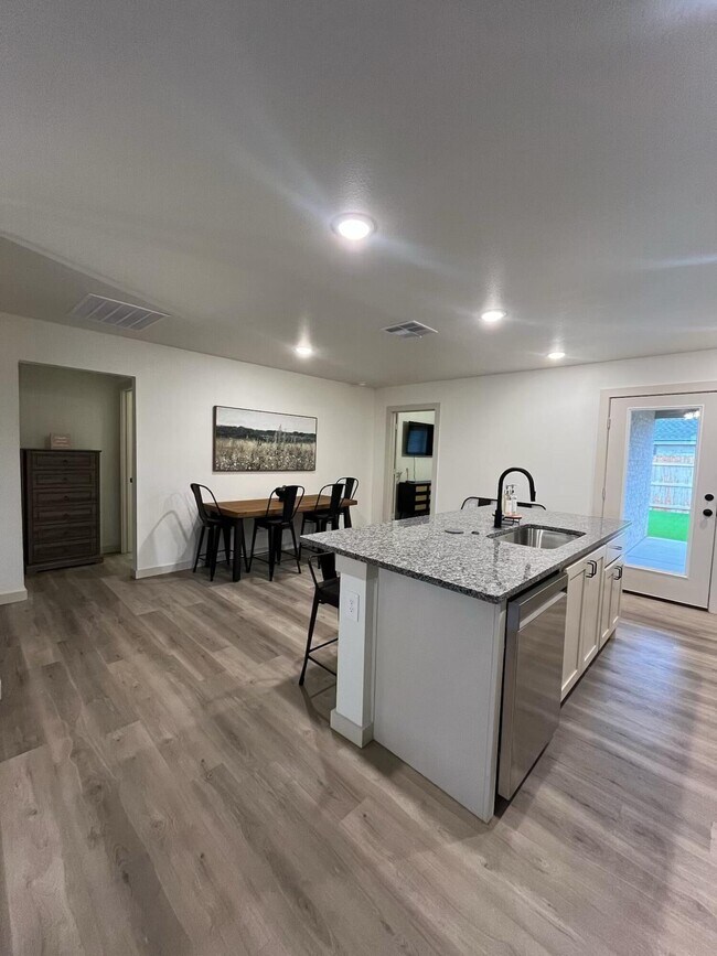 Photo - 7701 Date Ave