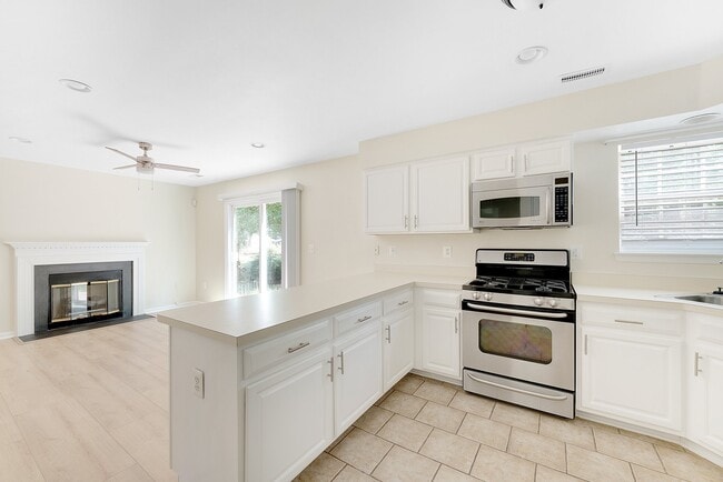 Photo - 6119 Oaklawn Ln