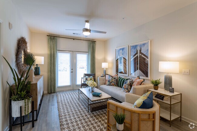 2HAB, 2BA - The Burke