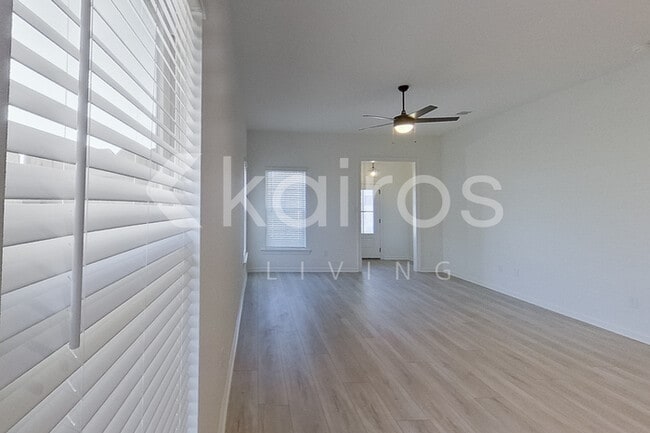 Photo - 104 Hendrix Rd