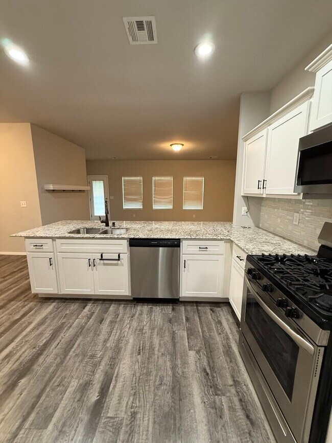 Photo - 1232 E Toledo St