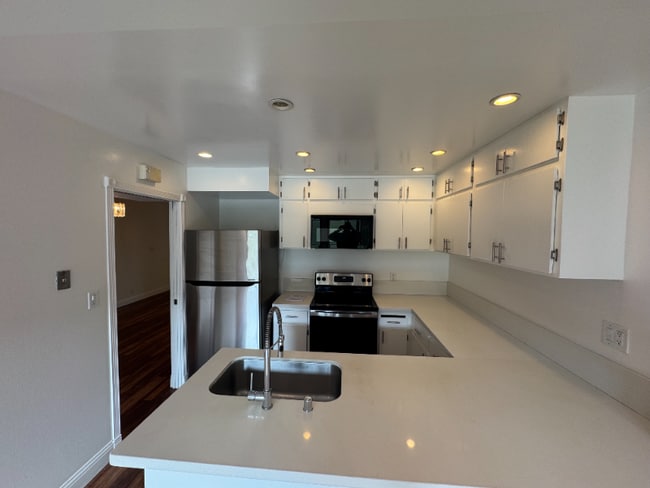 Photo - 3031 Flora Vista