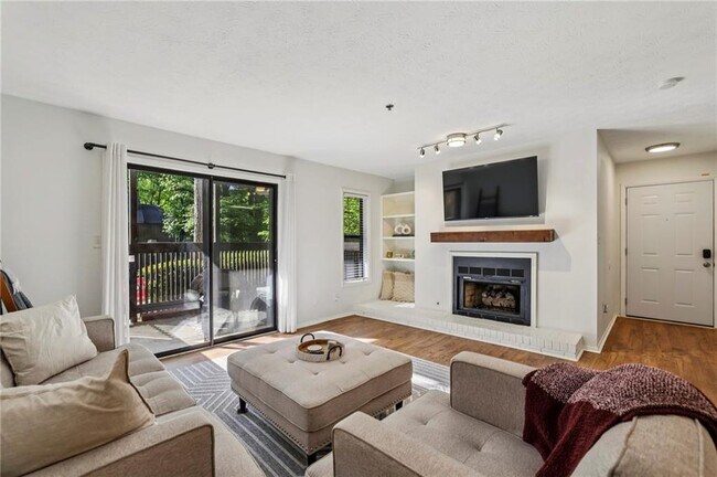 Photo - 1602 Cumberland Ct SE