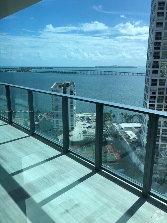 Building Photo - 1451 Brickell Ave Unit 2104 Rental