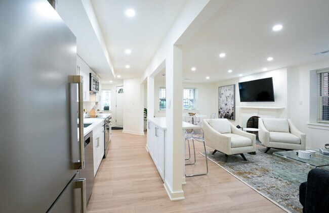 1334 Corcoran St NW Unit SI ID1587679P