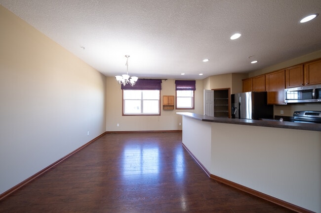 Photo - 1988 Commonwealth Blvd