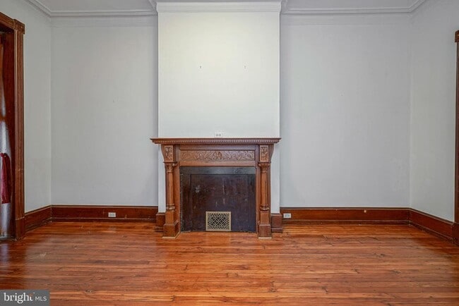 Photo - 627 N 32nd St
