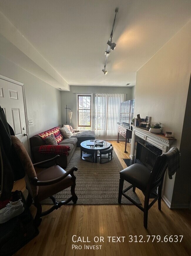 Photo - 1432 W Cortez St Unidad 2