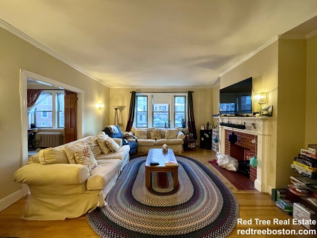 Photo - 119 Winthrop Rd Unit 4