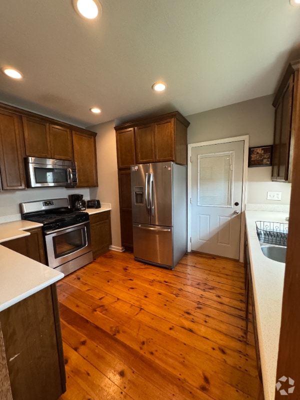 Building Photo - 621 3rd St NW Rental