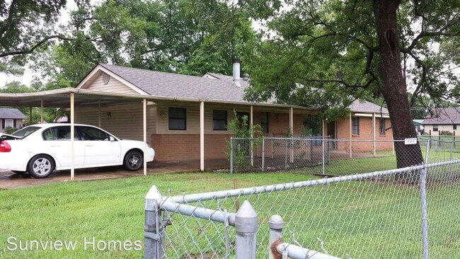 Photo - 3 br, 2 bath House - 211 S McKinley Ave