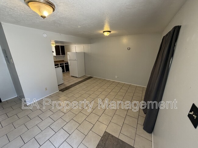 Photo - 117 40th St NW Unit 9