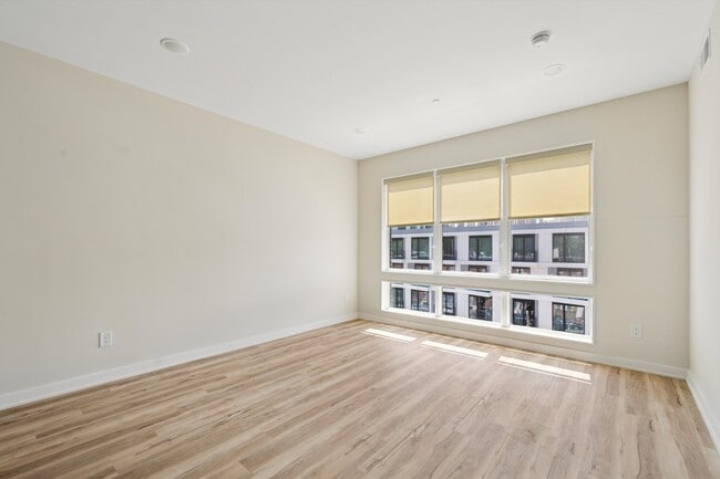 Photo - 3729 Lancaster Ave Unit 401