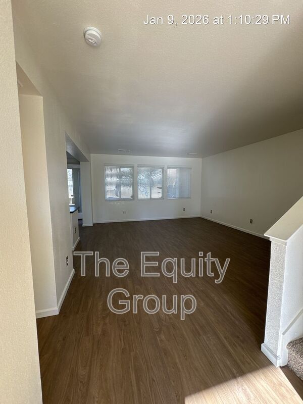 Photo - 816 W Loyola Ave