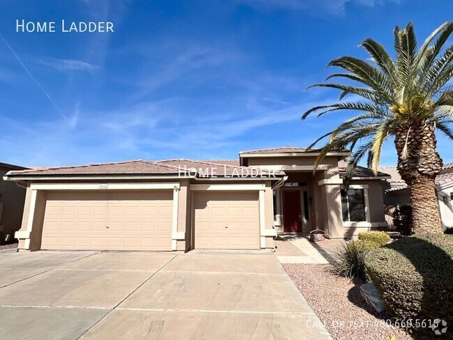 Building Photo - Stunning 3-Bed Gilbert Home with Private P...