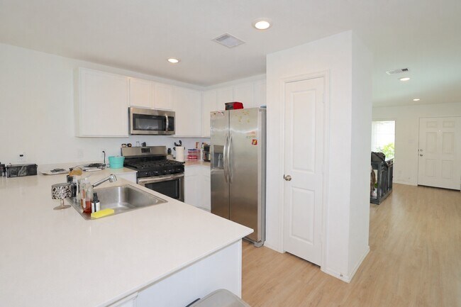 Photo - 7430 Clover Chase Dr