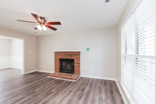 Photo - 7304 Hethersett Ln